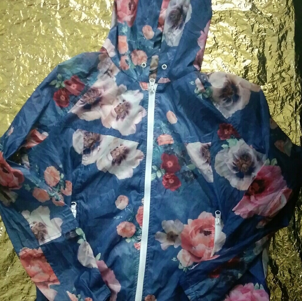 Light flower coat